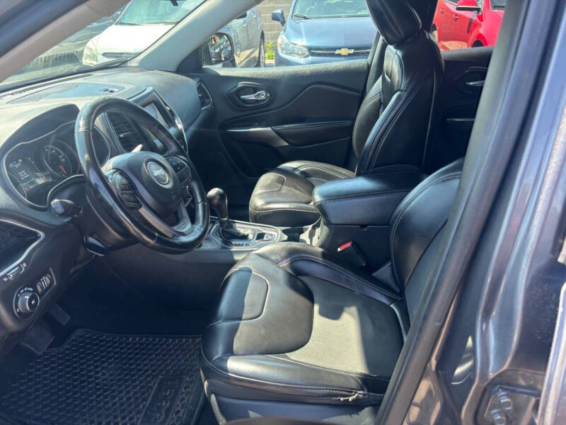 2019 Jeep Cherokee Altitude