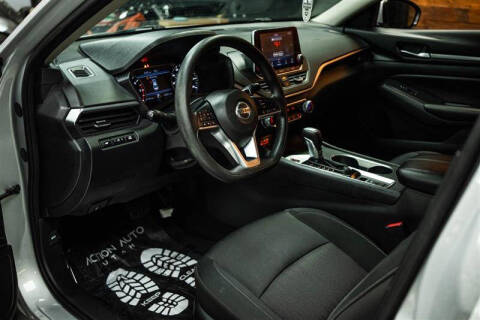 2022 Nissan Altima 2.5 SV