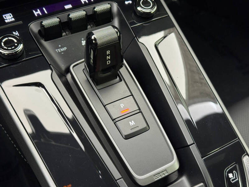 2025 Porsche 911 Carrera