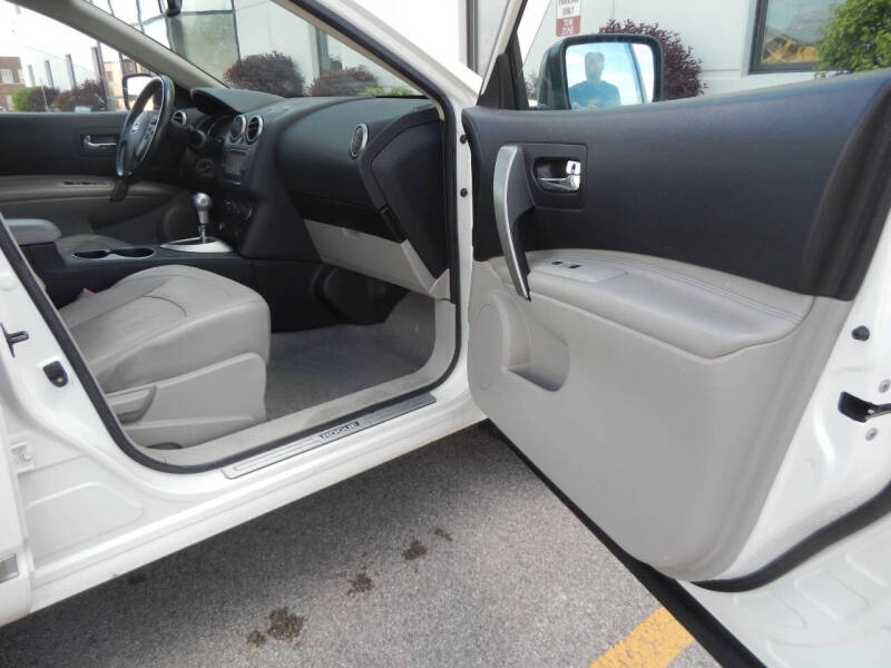 2013 Nissan Rogue SV w/SL Package