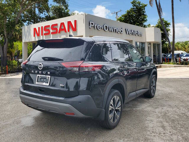 2021 Nissan Rogue SV