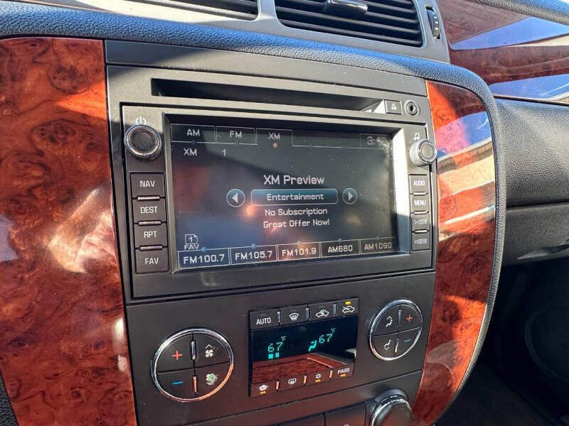 2011 Chevrolet Avalanche LTZ