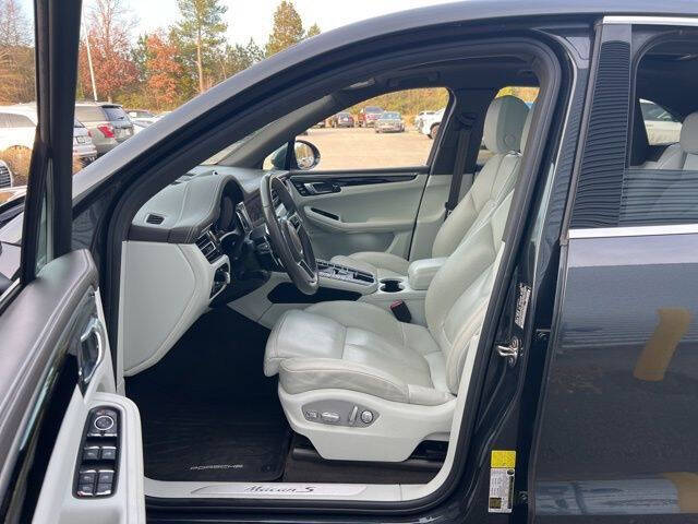 2019 Porsche Macan S