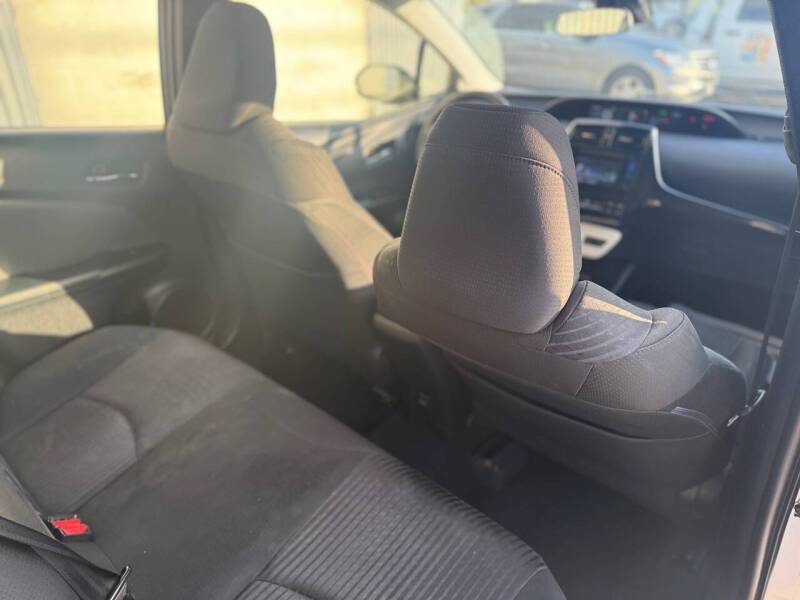 2017 Toyota Prius Two