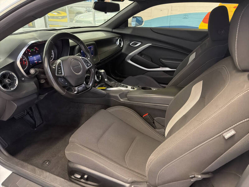 2021 Chevrolet Camaro LT1