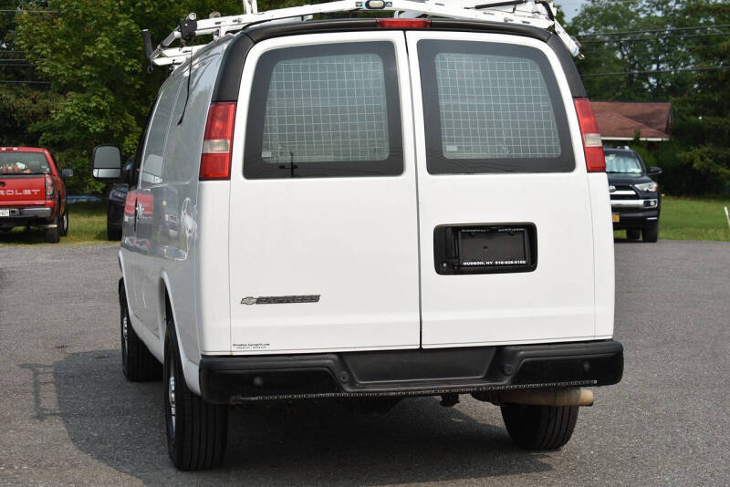 2017 Chevrolet Express 2500