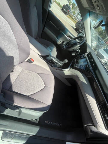 2020 Toyota Camry LE