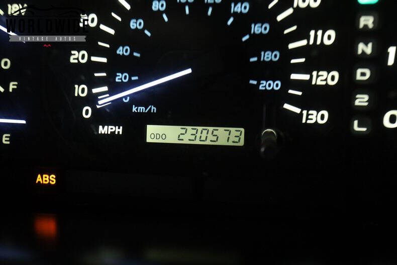 2000 Lexus LX 470