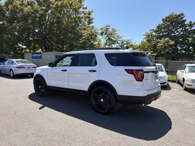 2017 Ford Explorer Sport
