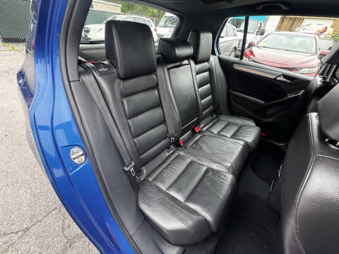 2012 Volkswagen Golf R 4Motion