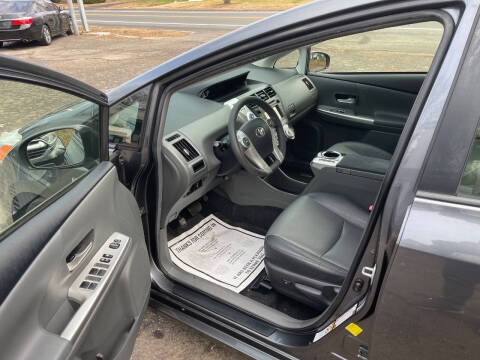 2012 Toyota Prius v Five