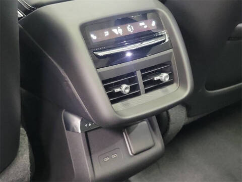 2026 Cadillac LYRIQ-V