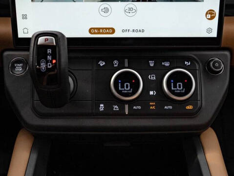 2026 Land Rover Defender 110 P400 X-Dynamic SE