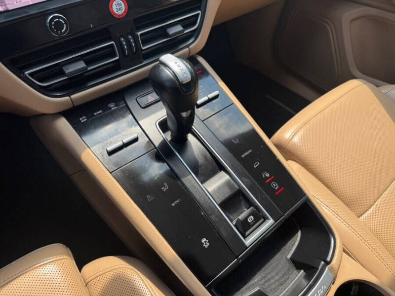 2023 Porsche Macan