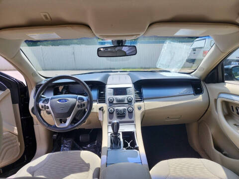 2016 Ford Taurus SEL