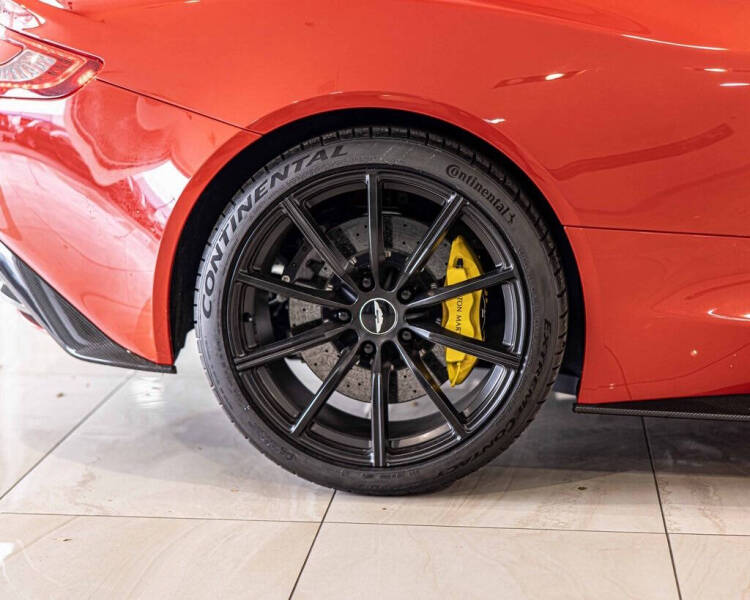 2014 Aston Martin Vanquish