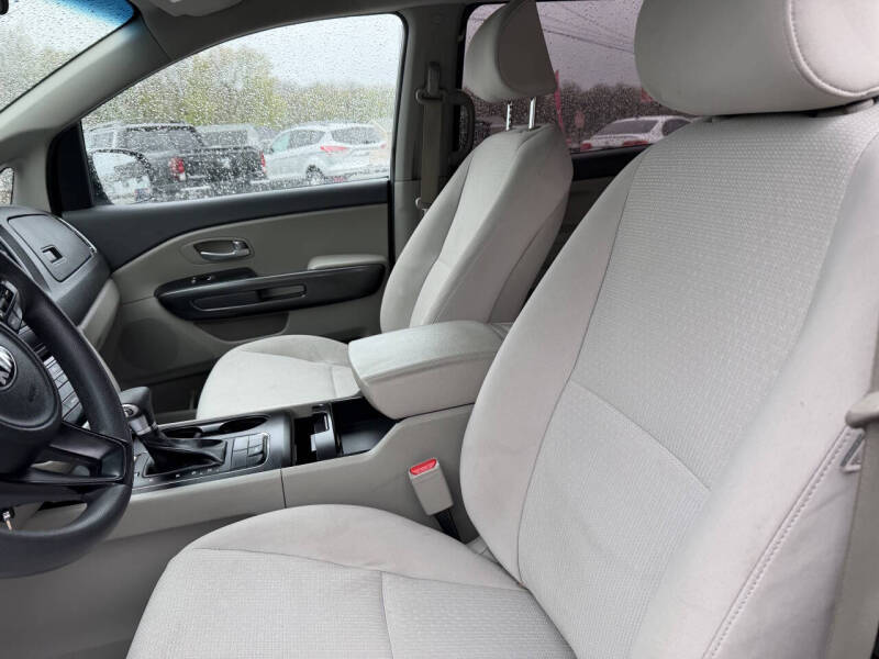 2018 Kia Sedona L