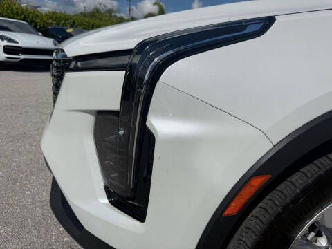 2024 Cadillac XT4 Luxury