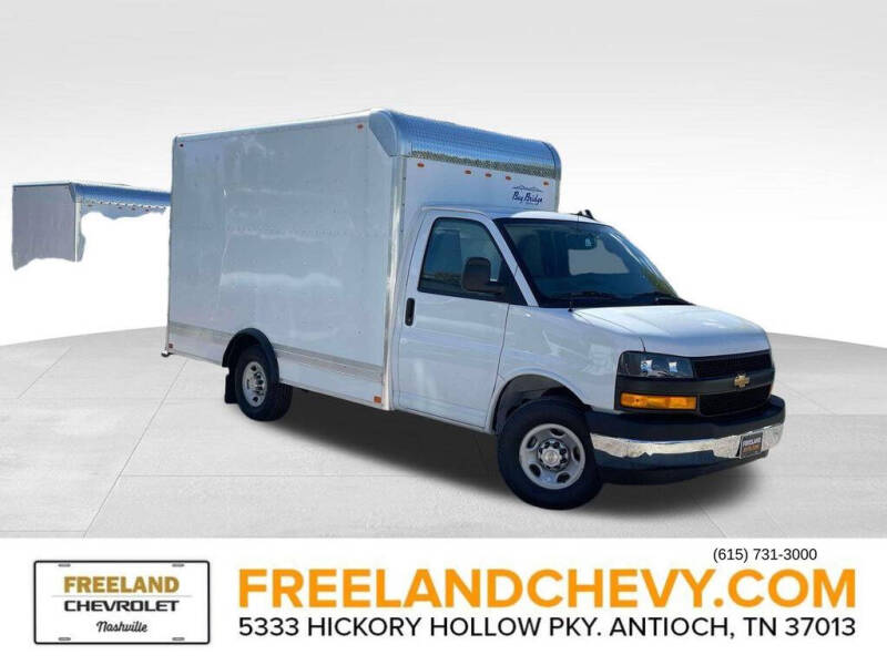 2025 Chevrolet Express 3500