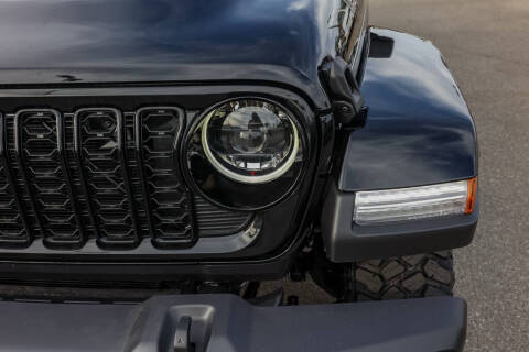 2025 Jeep Gladiator Willys