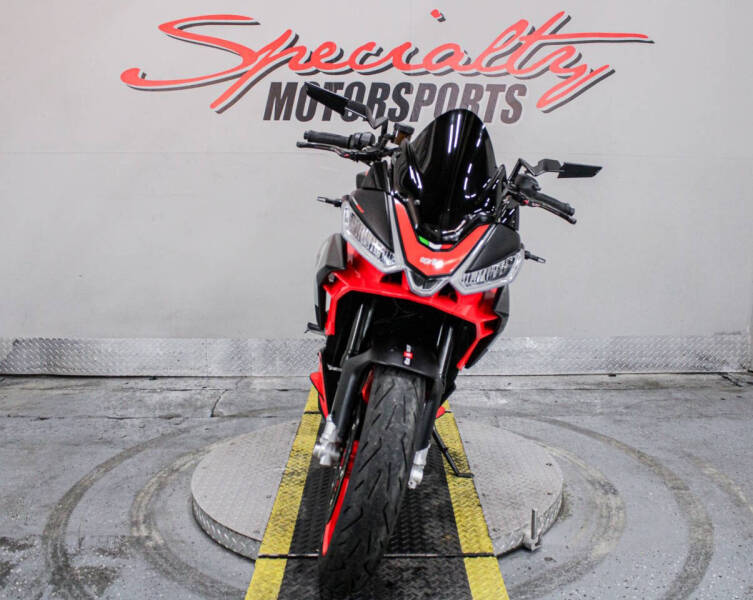 2022 Aprilia Tuono 660