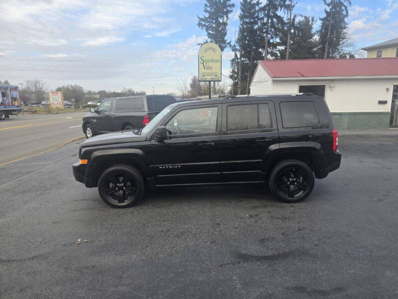 2012 Jeep Patriot Latitude photo 2