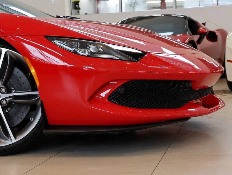 2024 Ferrari 296 GTS