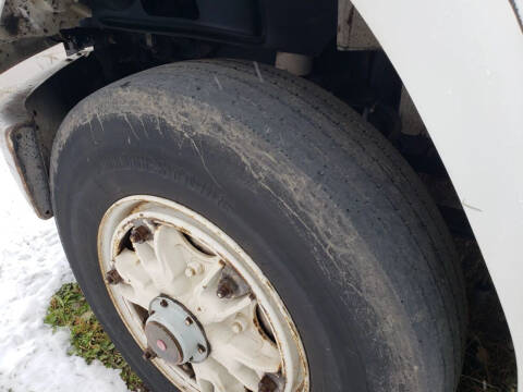 2001 Freightliner FL80