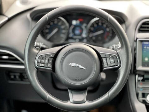 2020 Jaguar F-PACE 25t Premium