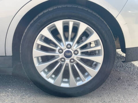 2017 Ford C-MAX Hybrid SE