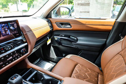 2026 Nissan Pathfinder Platinum