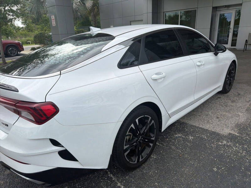 2022 Kia K5