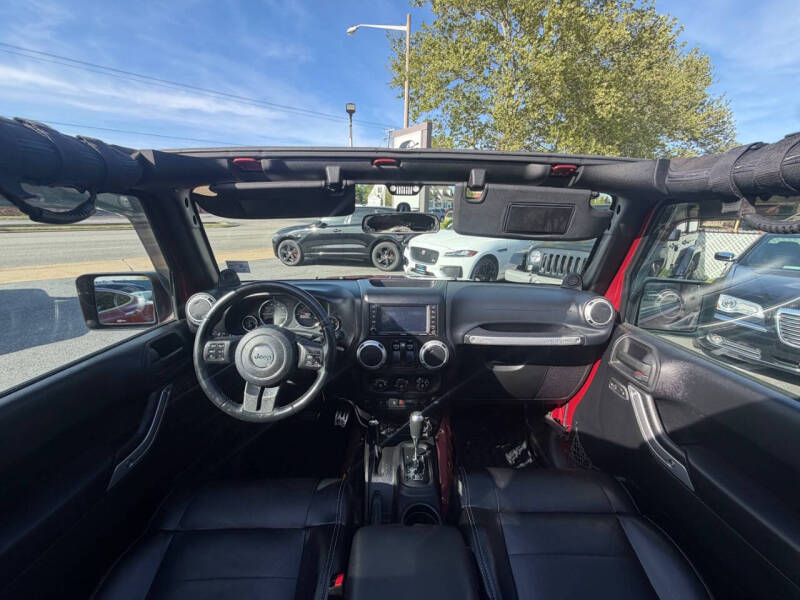 2012 Jeep Wrangler Sahara