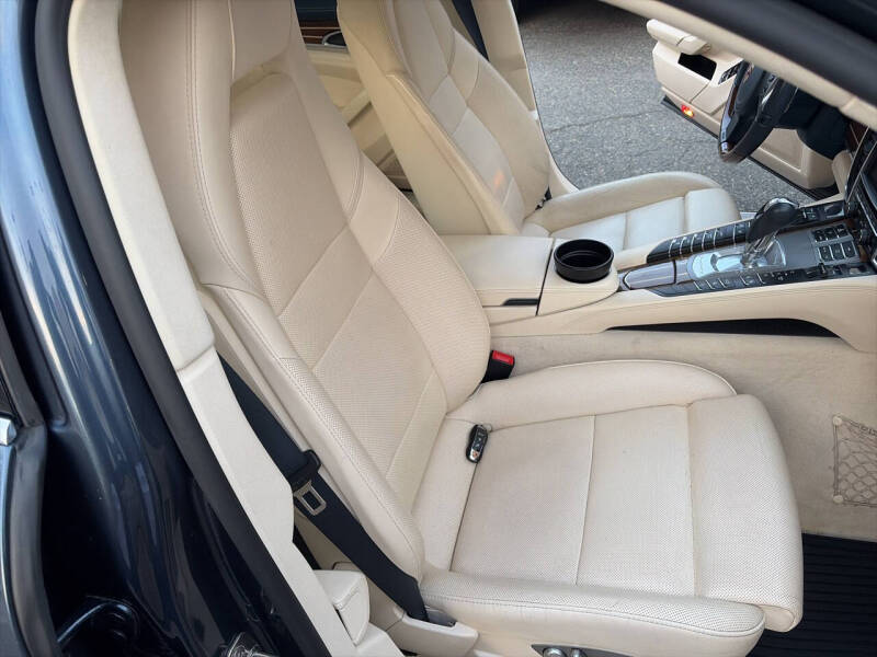 2012 Porsche Panamera 4S