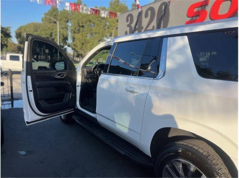 2021 Chevrolet Suburban LT