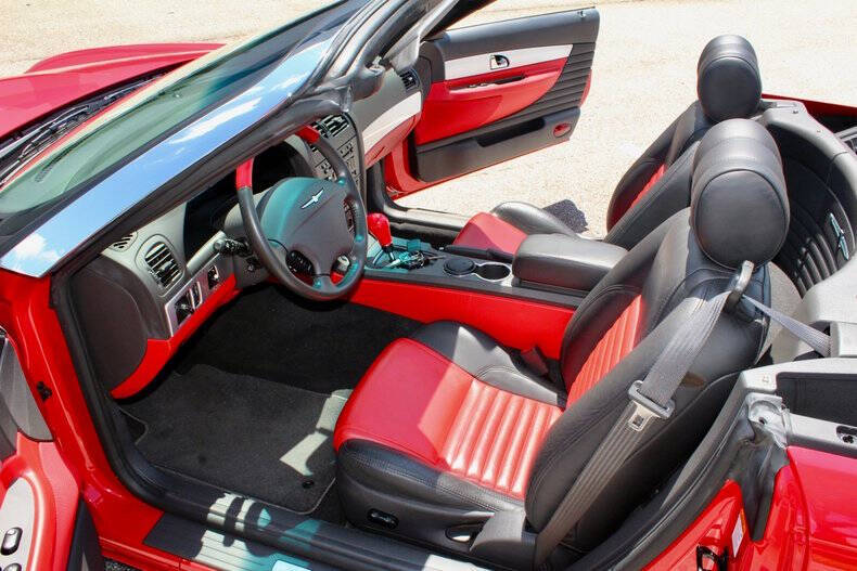 2002 Ford Thunderbird Deluxe