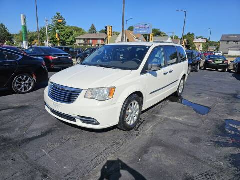 2012 Chrysler Town and Country for sale at MOE MOTORS LLC in South Milwaukee WI