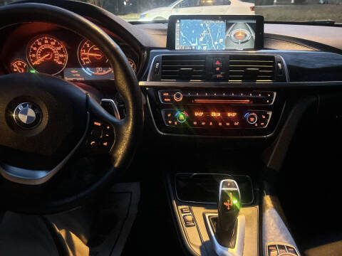 2018 BMW 3 Series 330i xDrive