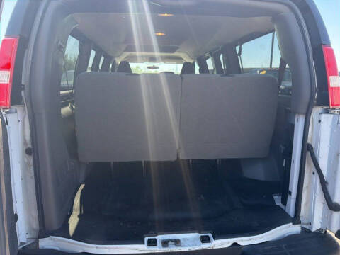 2017 Chevrolet Express LS 2500
