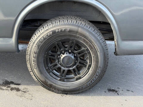 2016 Chevrolet Express LT 2500