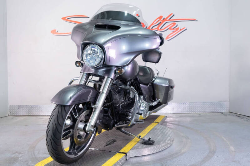2014 Harley-Davidson Street Glide Special