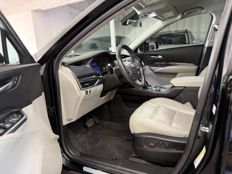 2020 Cadillac XT4 Luxury