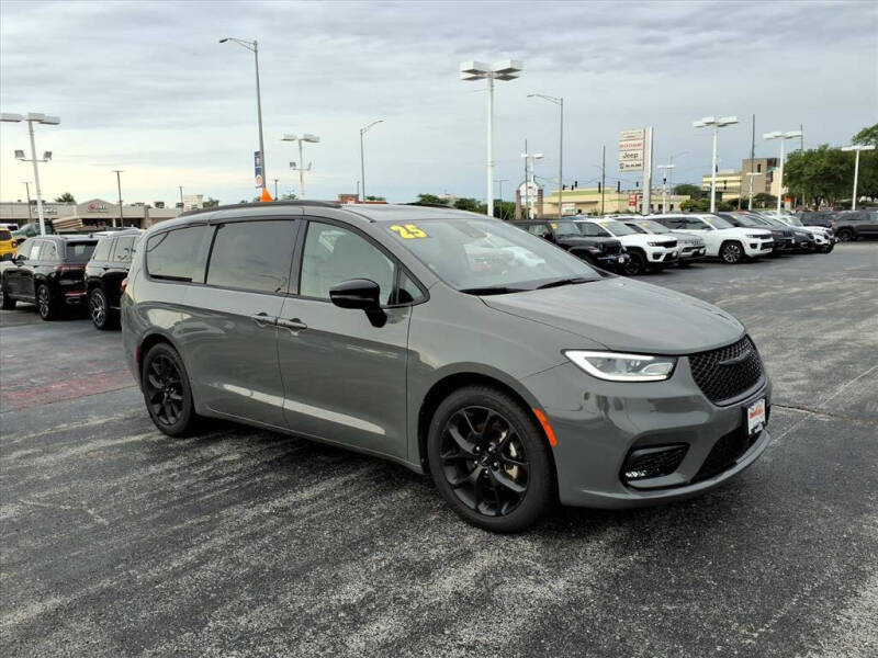 2025 Chrysler Pacifica Limited
