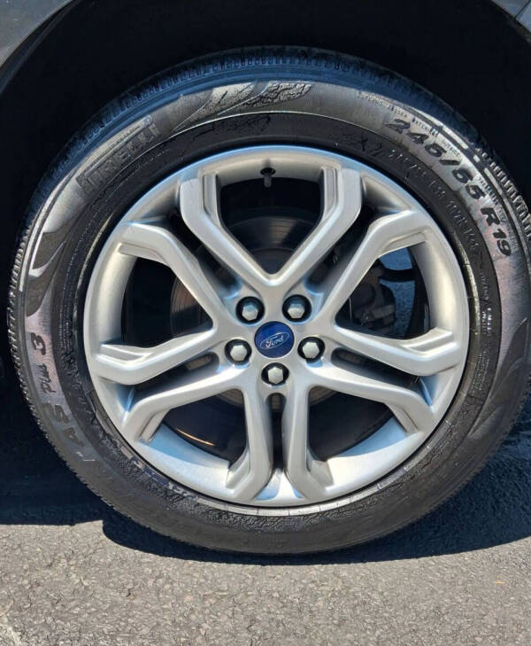 2018 Ford Edge Titanium