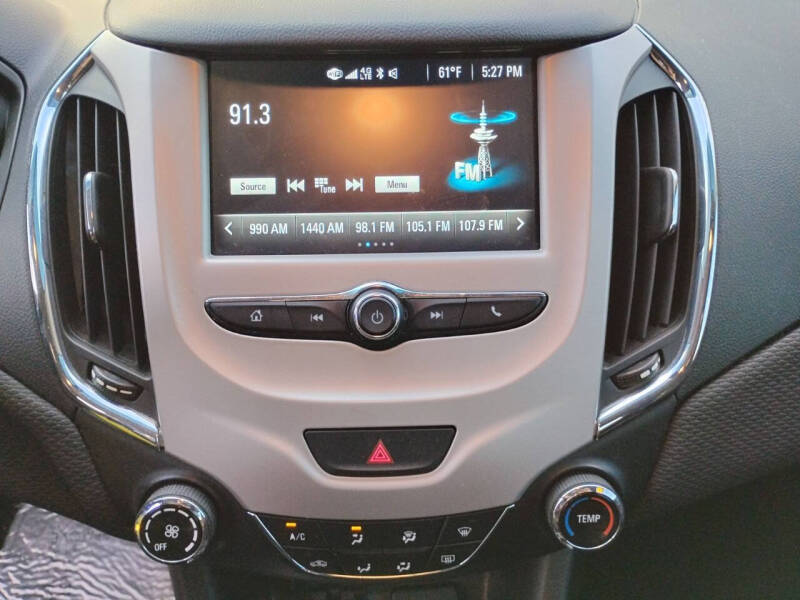 2017 Chevrolet Cruze LS Auto