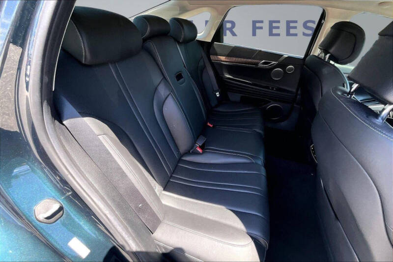 2022 Genesis G80