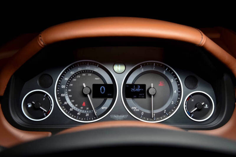 2017 Aston Martin V12 Vantage S Roadster