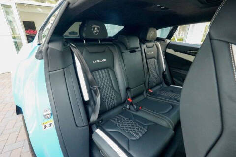 2024 Lamborghini Urus S