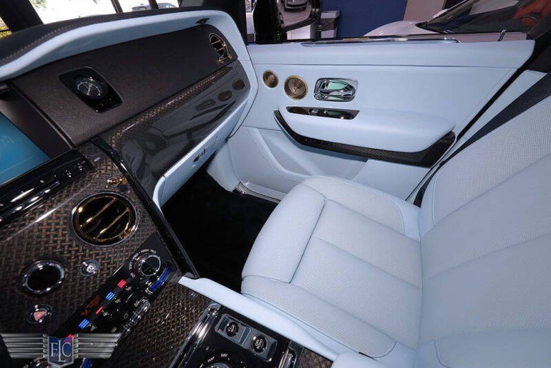 2023 Rolls-Royce Black Badge Cullinan