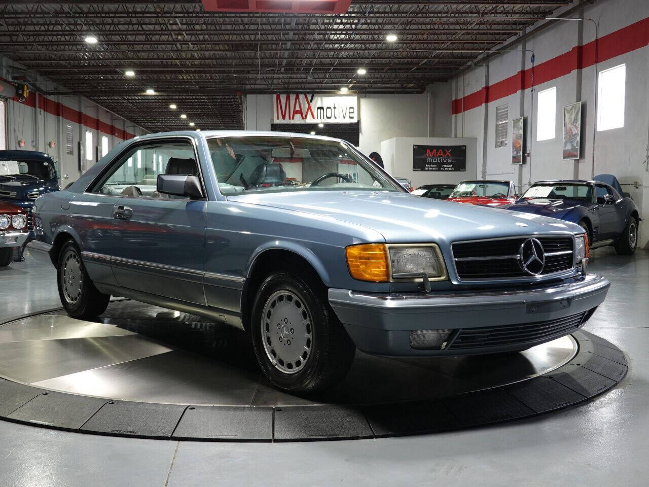 1987 Mercedes-Benz 560-Class 1